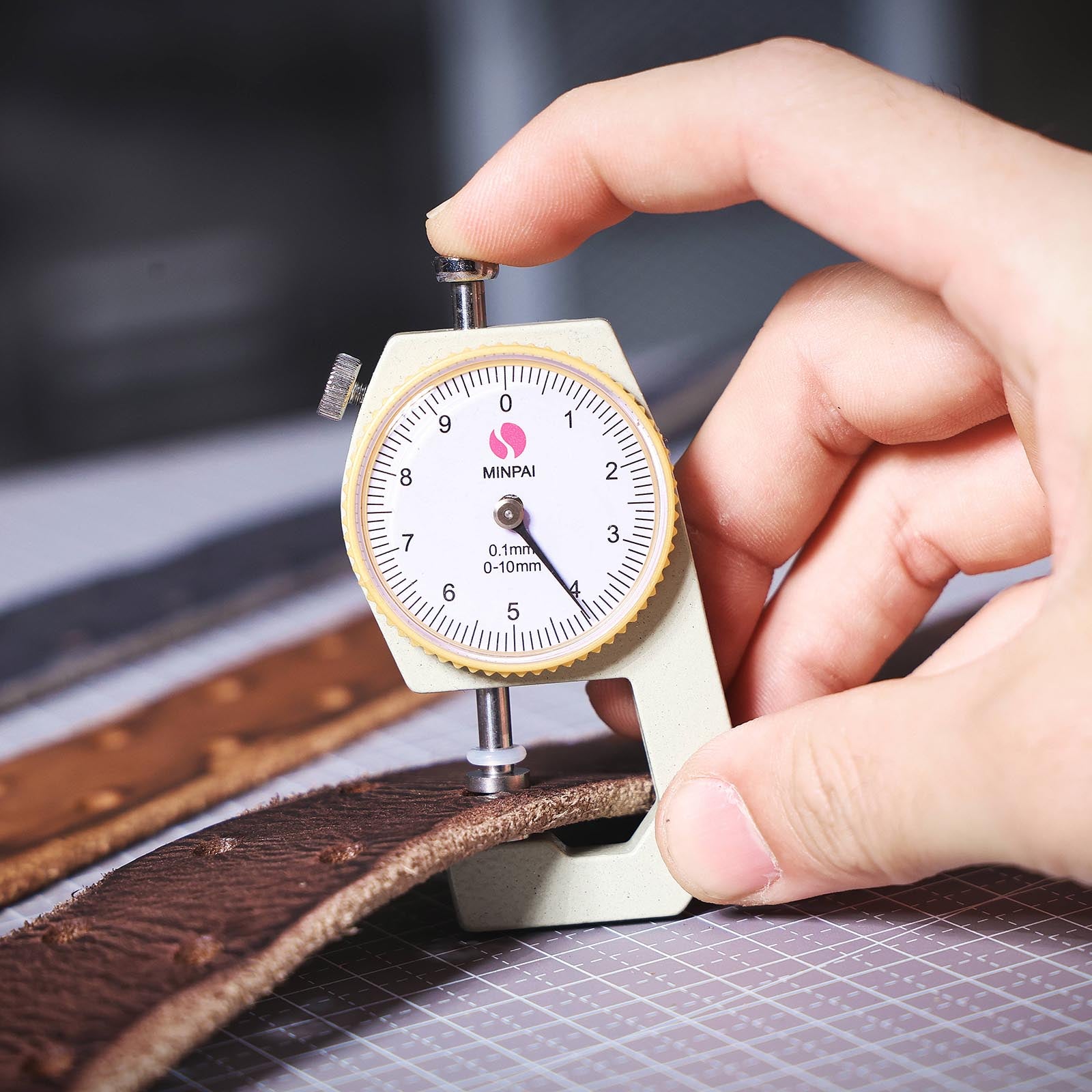 Genuine Leather Men's Belt & Thick Full Grain & Vintage Brass Buckle