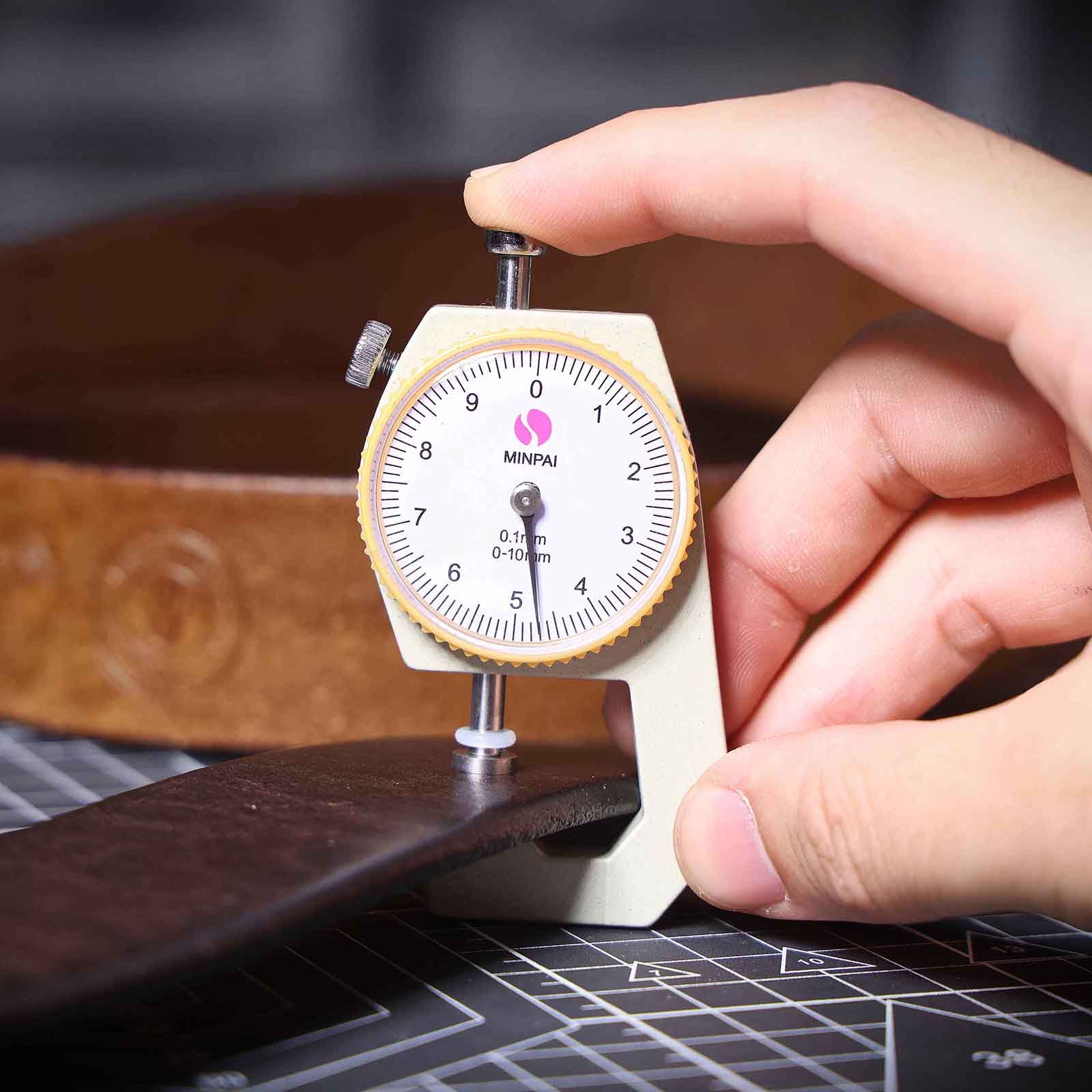 Genuine Leather Men's Belt & Thick Full Grain & Solid Brass Buckle